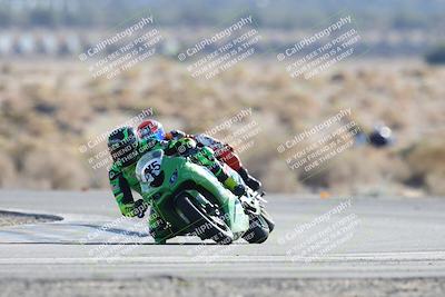 media/Dec-07-2025-CVMA (Sun) [[3e7d2de5dc]]/Race 12- Formula 40 MW and LW/